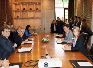 Primera ministra de Italia aborda con Trudeau conflicto en Ucrania