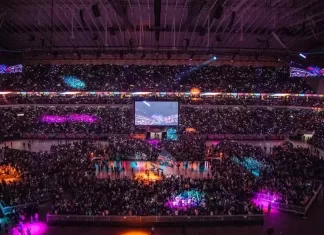 Los San Antonio Spurs rompieron el record de fanáticos en un partido