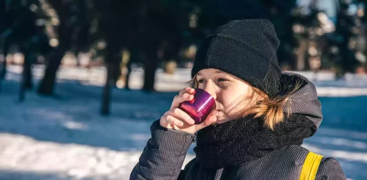 Consumir alcohol en invierno: mitos y realidades