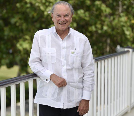 Unirnos para ser socios o dueños de un touroperador, sugiere Rainieri.