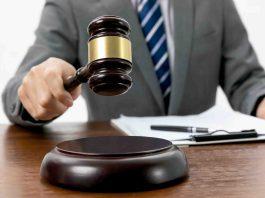 Pareja de adultos mayores demanda en corte a su propio hijo para que desaloje la casa