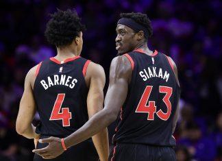 Pelean los Raptors para incluirse en los Playoffs