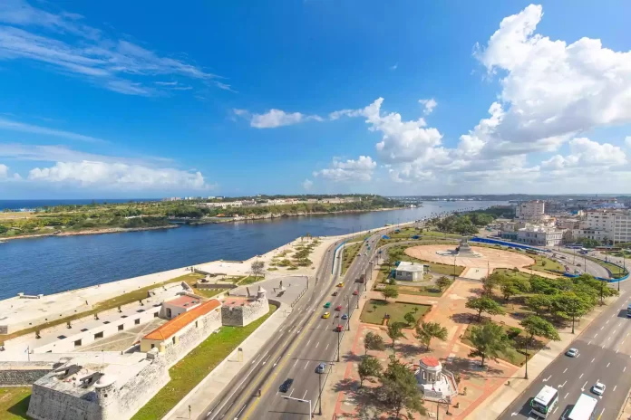 panoramic-aerial-view-of-old-havana-streets-and-havana-bay-in-historic-city-center-havana-vieja