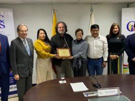 Entregan donaciones recaudadas en la Iglesia San Lorenzo a Alausí, Ecuador