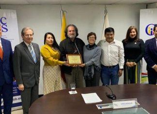 Entregan donaciones recaudadas en la Iglesia San Lorenzo a Alausí, Ecuador