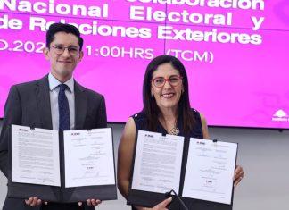 Firman INE y SRE convenio de colaboración para el voto presencial de mexicanos en el extranjero