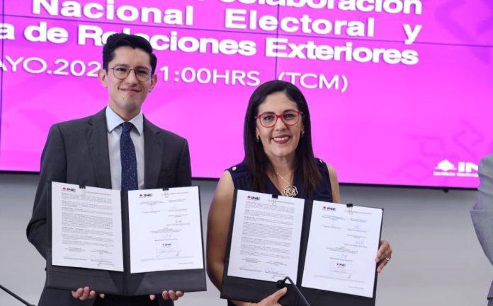 ine-sre-firman-convenio-voto