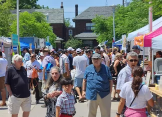 Entregan los “Hummingbird Award 2023” a cuatro latinos destacados por su solidaridad en la Feria Latina