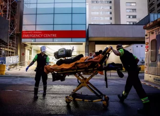 Ministros revisan sistema de atención médica en Canadá