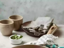 Receta de Cazuela de huevos pochados con garbanzos