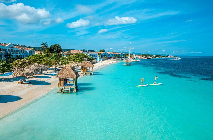 Jamaica busca atraer mayor número de turistas canadienses