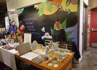 Promueven vigorizar economía local de Toronto mediante la capacitación de microempresas latinas