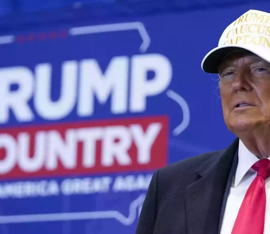 Trump contundente en caucus de Iowa