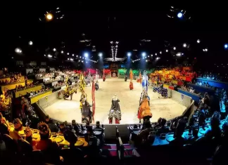 Teatralizar la experiencia turística implica transformar al cliente