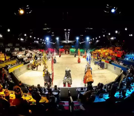 Teatralizar la experiencia turística implica transformar al cliente