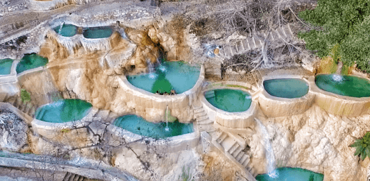 Las grutas de Tolantongo, uno de los recursos naturales más interesantes de México