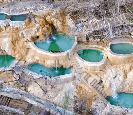 Las grutas de Tolantongo, uno de los recursos naturales más interesantes de México
