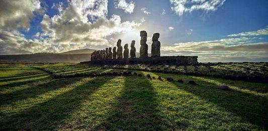 Gigantes de piedra y tradiciones: Un viaje a la isla de Rapa Nui