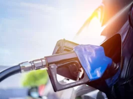 Ajuste al impuesto al carbono incrementó en $3,3cad el precio del litro de gasolina