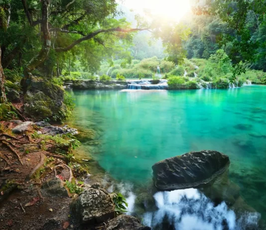 Las pozas turquesa de “Semuc Champey” en Guatemala, un destino para el turismo de naturaleza