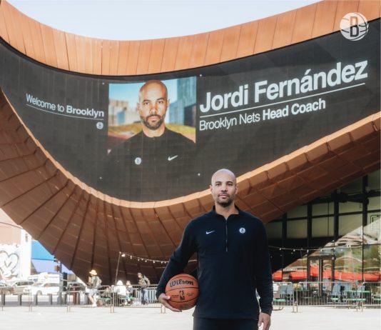 El primer director técnico Español en la NBA