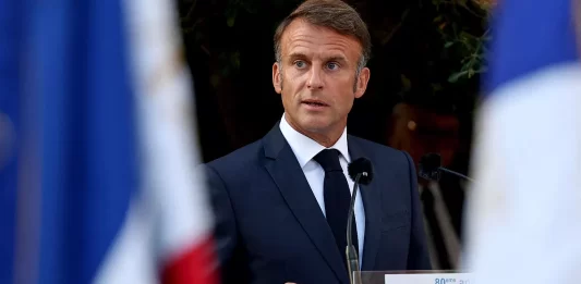 Confirman en Francia apuesta por destitución de Macron