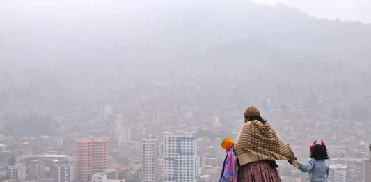 Bolivia cubierta de humo