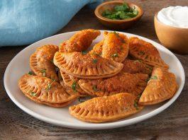 Receta de empanada de pollo y queso azul