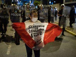 Protestas frente a un Gobierno con alta desaprobación