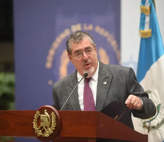 Guatemala. Presidente ratifica lucha contra la corrupción
