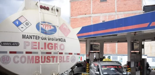 Bolivia optimista sobre abastecimiento de combustibles