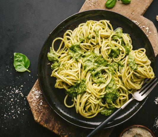 Receta de Espagueti verde con chile poblano