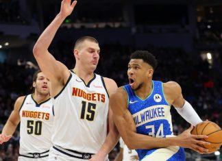 Scottie Barnes marca doble-doble para remontada de Raptors