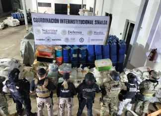 Decomisan en México cuatro mil 700 litros de metanfetamina líquida