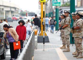 Críticas al estado de emergencia en Perú