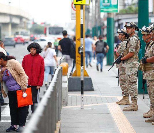 Críticas al estado de emergencia en Perú