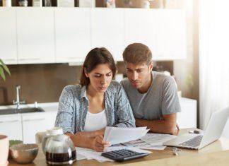 Finanzas en pareja en Canadá: Reglas para no destruir el amor ni la cuenta bancaria