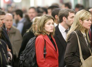 Desempleo en Canadá alcanza nivel más alto desde 2016