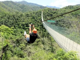 El Jorullo en Canopy River Park, uno de los puentes colgantes más largos de México