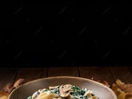 Receta: Pasta cremosa de espinaca y champiñones