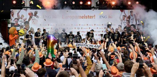 Alemania recibe como héroes a su selección tras conquistar el Eurobasket 2025