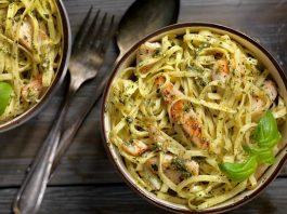 Receta de Pasta al pesto con pollo