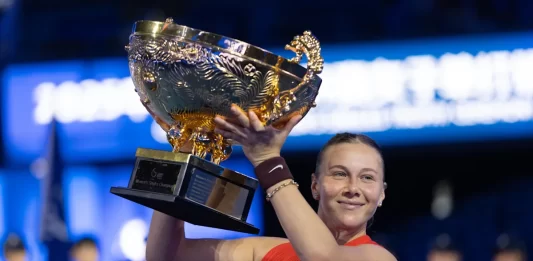 Amanda Anisimova, la nueva estrella del tenis mundial se corona en Pekín