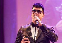 Alexis Martínez conquista al público y se lleva el premio a Artista del Público en los Latin Awards Canada 2025