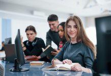 Canadá busca atraer más estudiantes de posgrado del extranjero