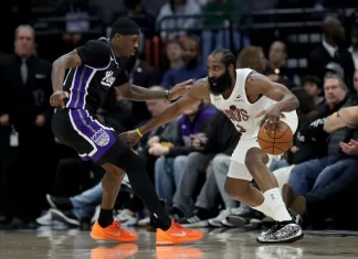 Harden debuta con triunfo