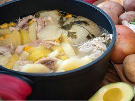 AJIACO COLOMBIANO,SOPA TÍPICA CON GUASCAS Y PAPAS