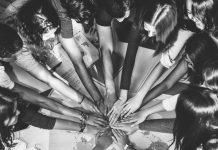 ALGO MÁS QUE PALABRAS. En el justo medio radica la virtud; del buen tacto y mejor respeto