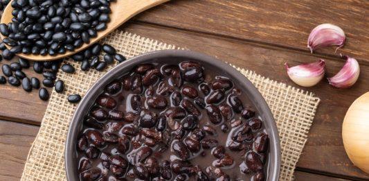 POTAJE DE FRIJOLES NEGROS
