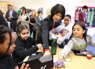 Programa de alimentación escolar de Toronto beneficiado con premio millonario